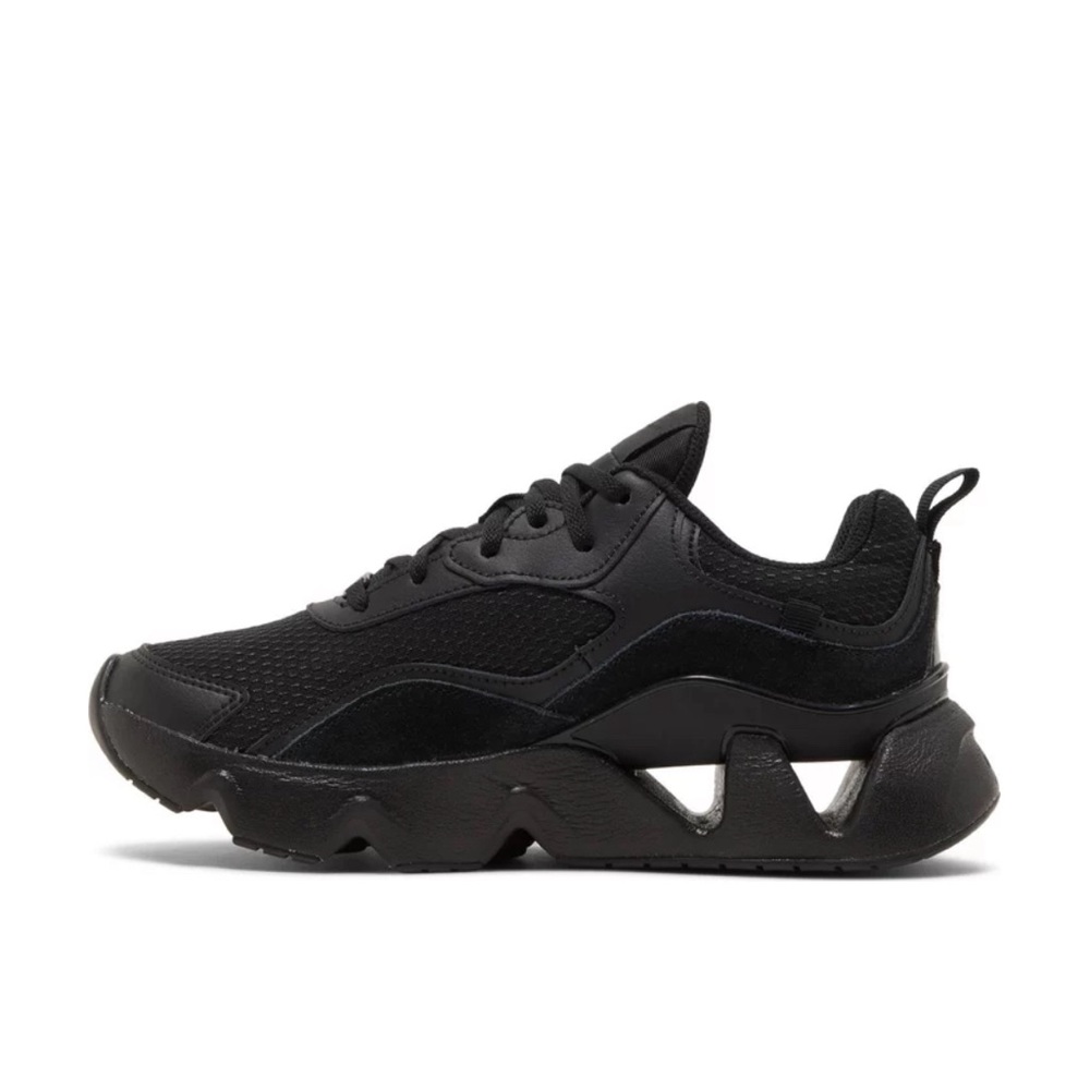 Nike RYZ 365 2 'Triple Black' Womans 9.5 Men’s 8